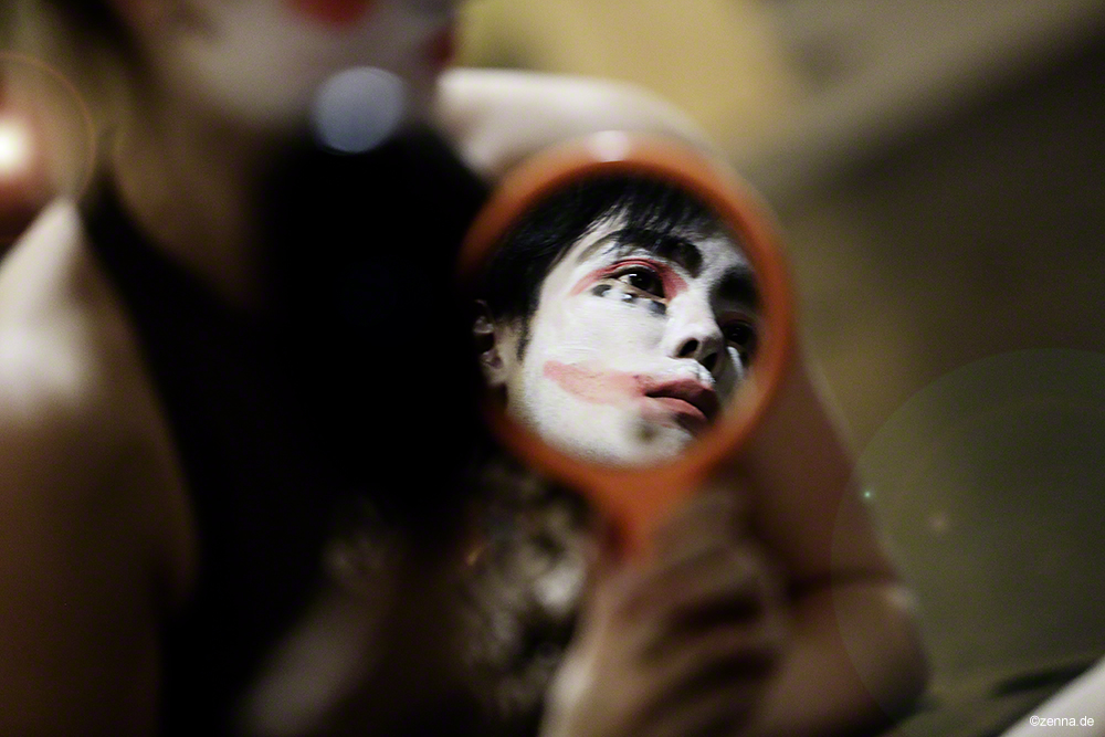 18-happy_bday_28_09zenna_web_785a2899