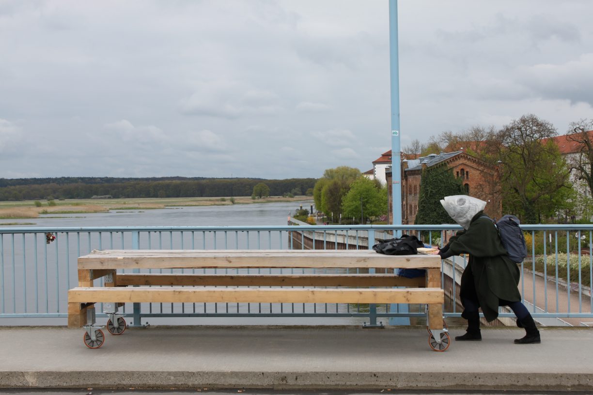 tischganzbru%cc%88ckeimg_0605